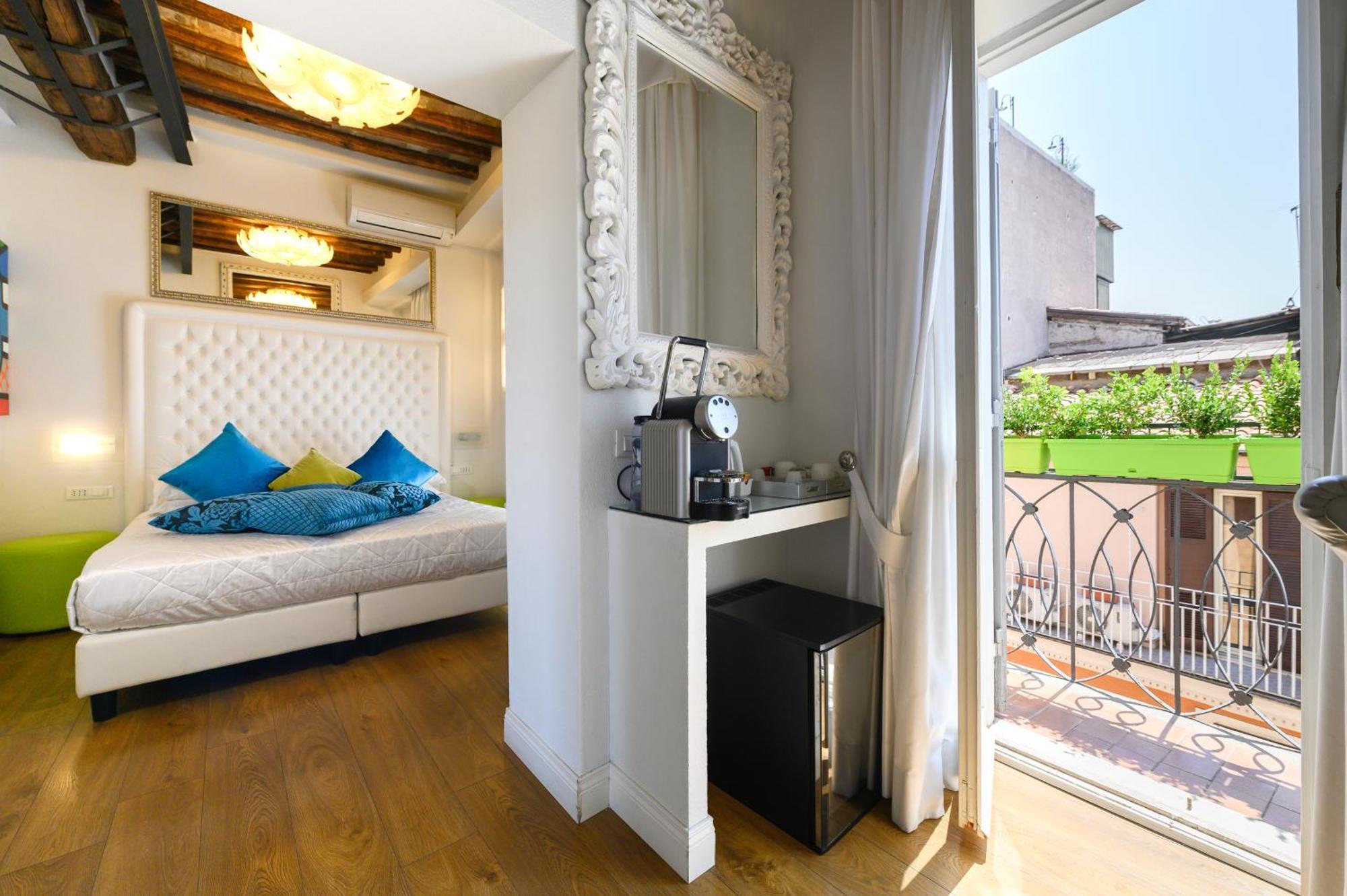 Domus Spagna Frattina Rome Room photo